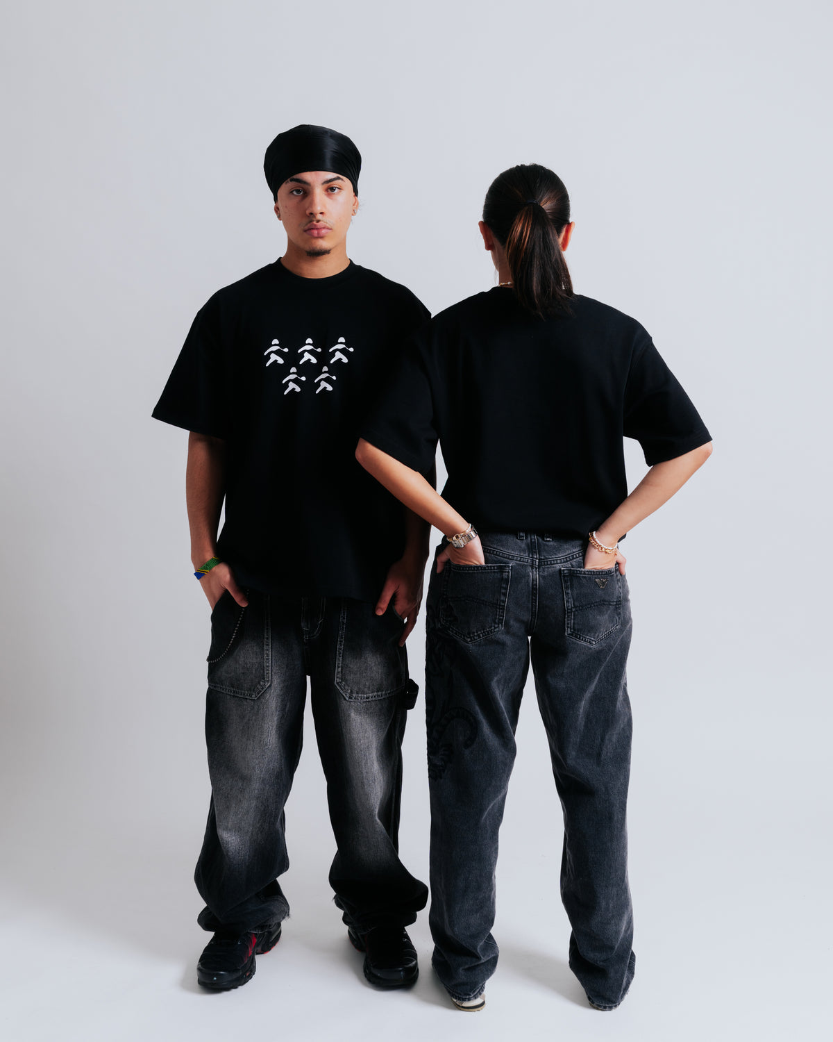 BLACK RUNNA TEE